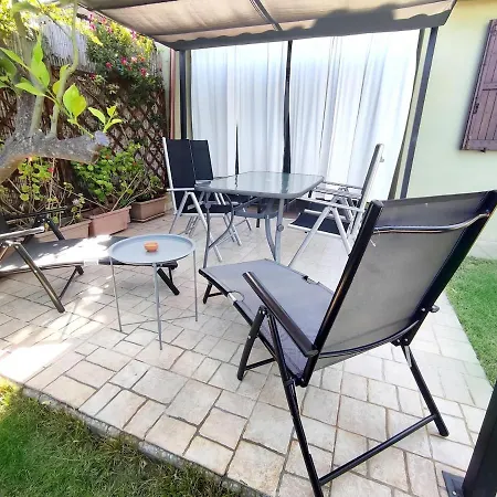 Holiday home Casa Rama Wifi E Doccia Esterna