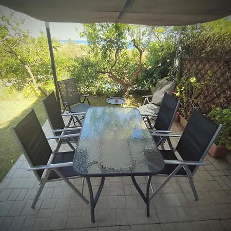 Casa Rama Wifi E Doccia Esterna Holiday home *